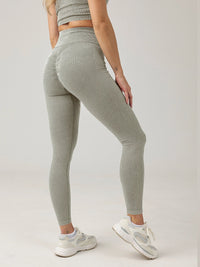 Pale Dove Grey